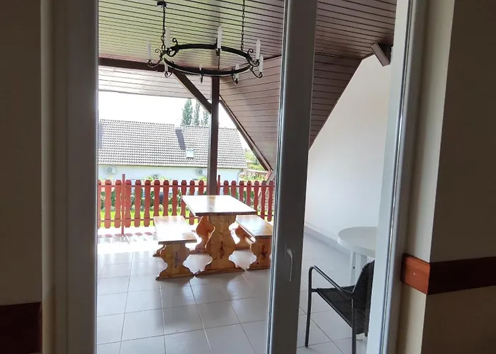 Havasi Ueduelohaz גיינסדיאס